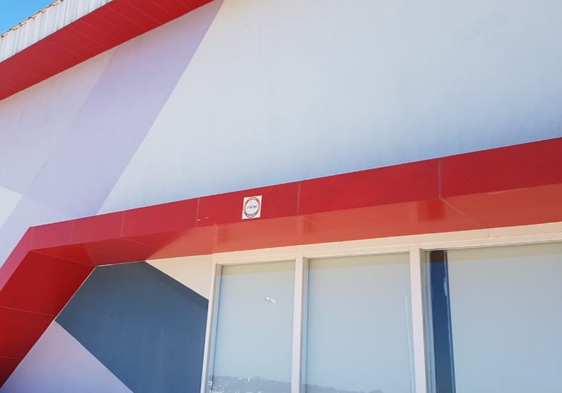 Fachada revestida em ACM executada pela Aluart