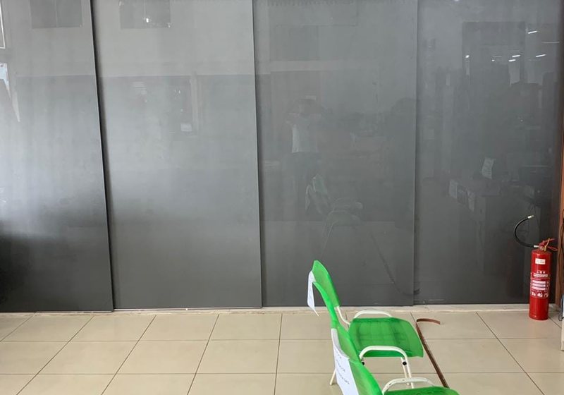 Serviço de vidraçaria: fechamento em vidro executado pela Aluart